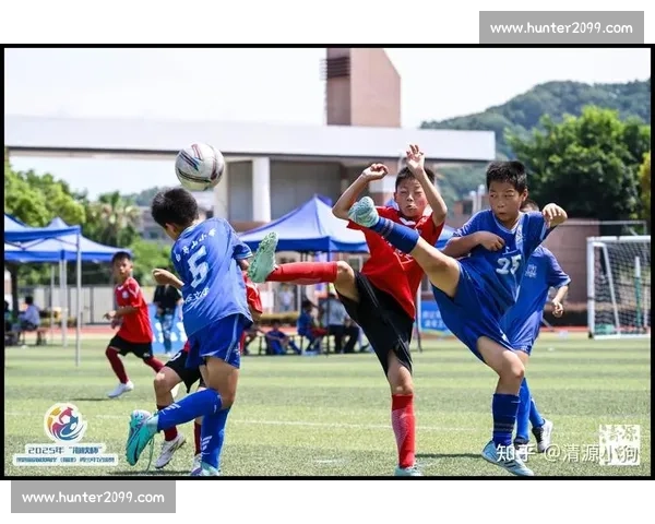 以足球校园项目为引领的青少年体育素养提升实践探索创新路径研究 以足球校园项目为引领的青少年体育素养提升实践探索创新路径研究